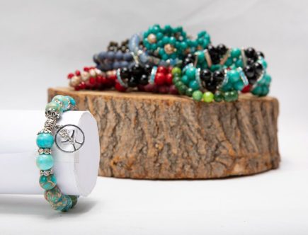 aquamarine bead bracelet